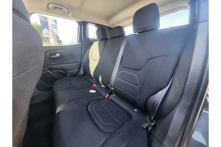 $14998 : Jeep Renegade 2022 4x4 Latit image 8