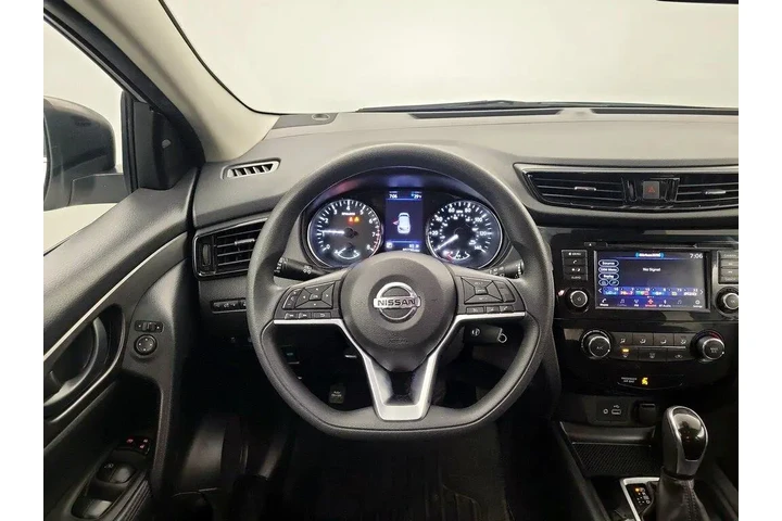 $15998 : Nissan Rogue Sport 2021 S 4d image 9