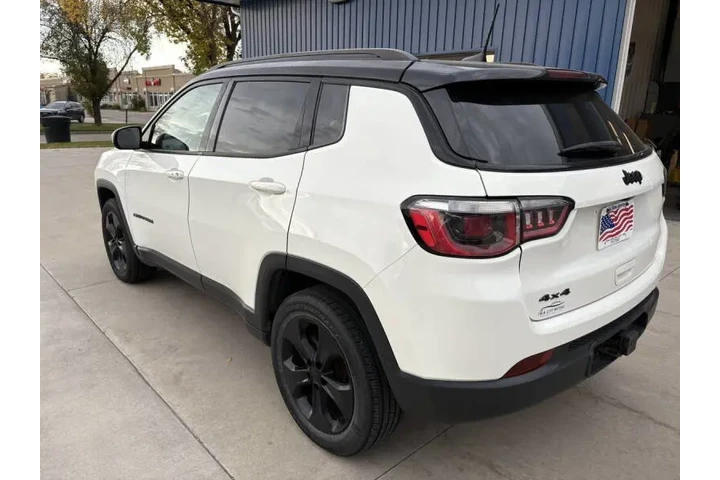 $14990 : 2018 Compass Altitude image 9