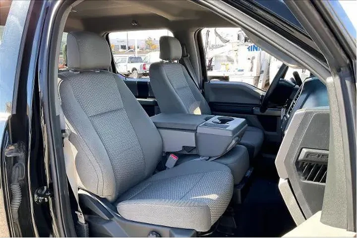 $24377 : Ford F-150 2016 4x2 XL 4dr S image 8