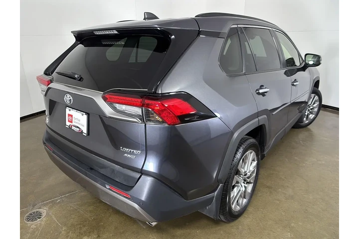 $38299 : 2024 RAV4 Limited image 10