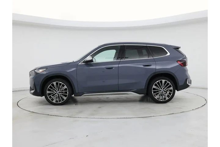 $30998 : BMW X1 2023 AWD xDrive28i 4d image 3