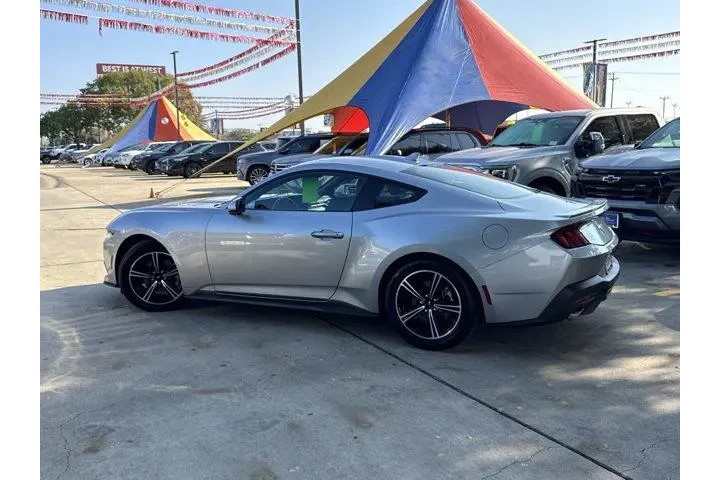 $31969 : Ford Mustang 2024 EcoBoost P image 7