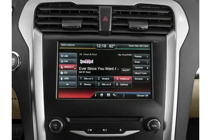 $12000 : Ford Fusion Energi 2016 SE L image 9