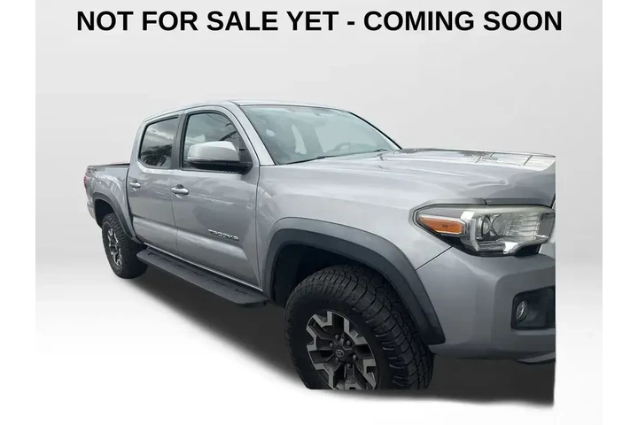 $27229 : Toyota Tacoma 2016 4x2 SR5 V image 1