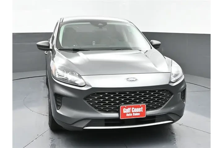$17991 : Ford Escape 2022 S 4dr SUV image 3