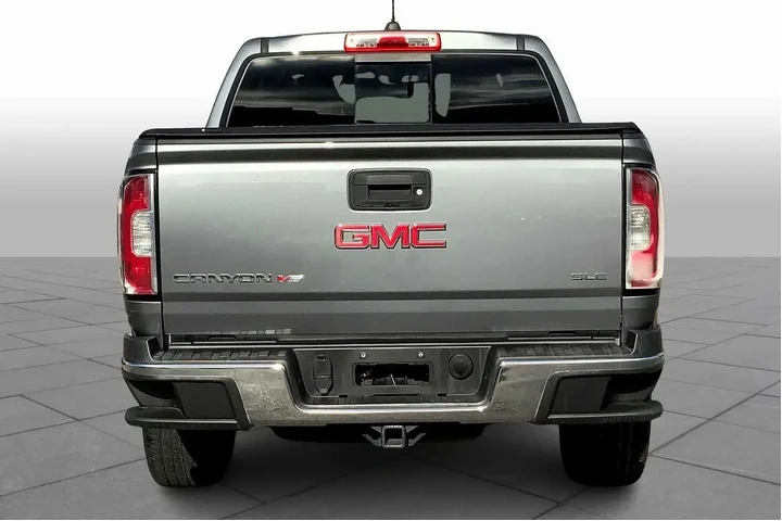 $20526 : GMC Canyon 2020 4x2 SLE 4dr image 4