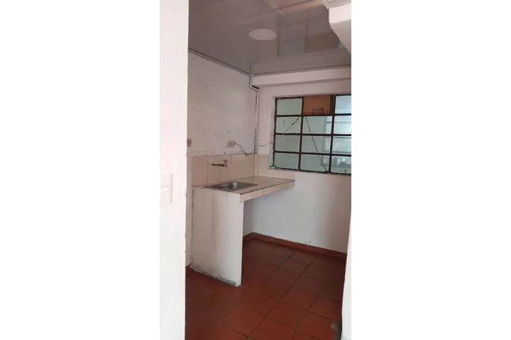 $600000 : Arriendo Apartaestudio Bogotá image 3