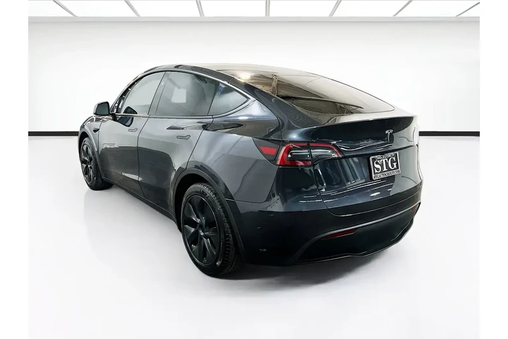 $32588 : Tesla Model Y 2024 Long Rang image 10