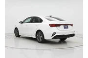 $18998 : Kia Forte 2023 LXS 4dr Sedan thumbnail