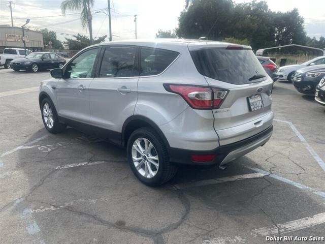 $10995 : 2017 Escape SE SUV image 5