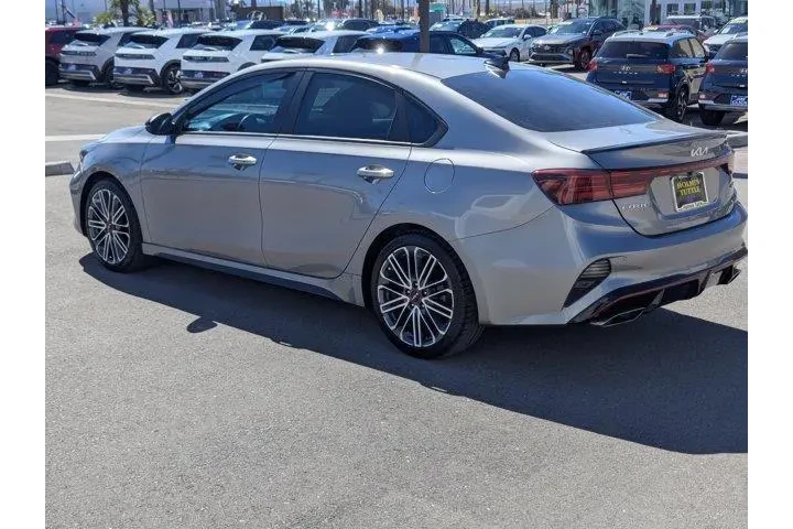 $20999 : Kia Forte 2023 GT 4dr Sedan image 4