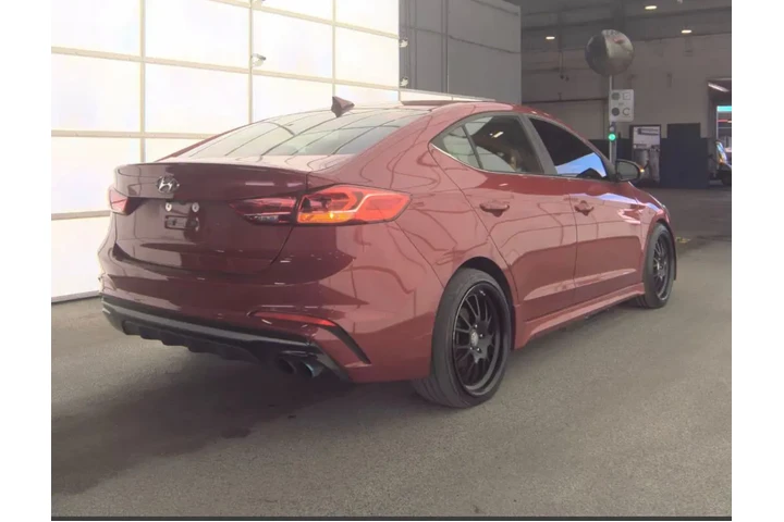 $4950 : 🚘 Hyundai Elantra Sport 2019 image 5