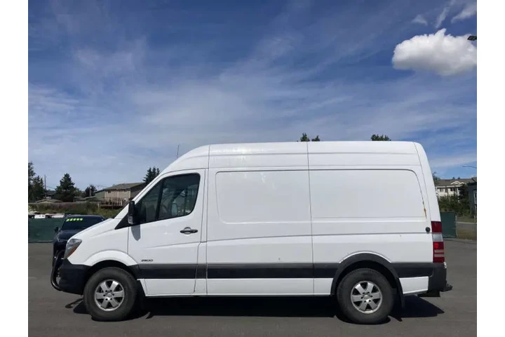 $22500 : 2014 Freightliner Sprinter 25 image 9