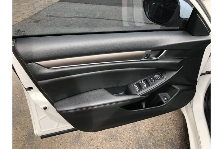 $17990 : 2019 Accord LX CVT image 10