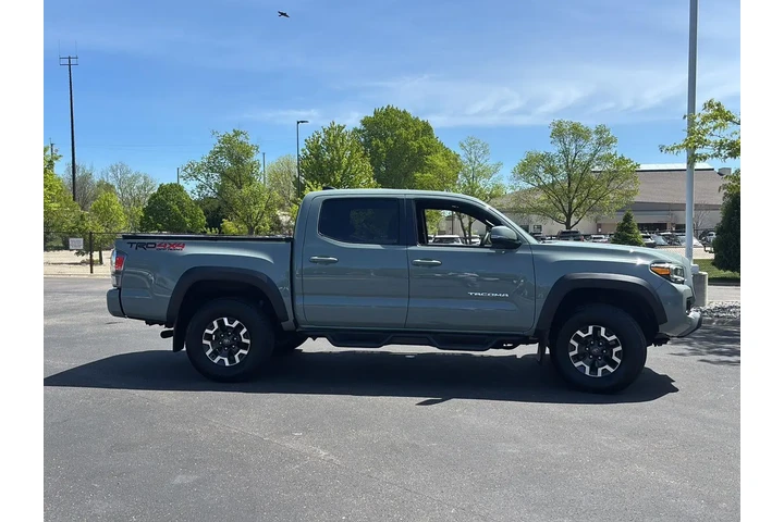 $40299 : Gold Certified 2023 Tacoma TR image 8