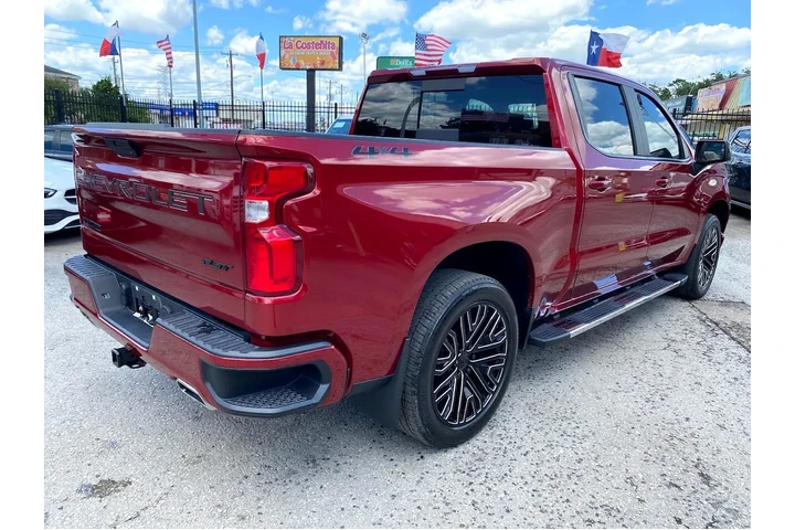 2020 Silverado 1500 RST Crew image 6