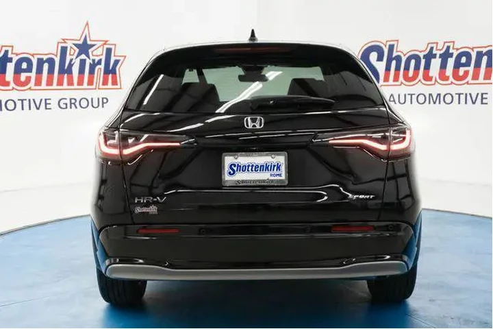 $31970 : Honda HR-V 2026 EX-L 4dr Cro image 6