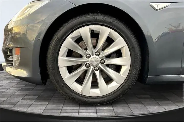 $19998 : Tesla Model S 2016 AWD 60D 4 image 9