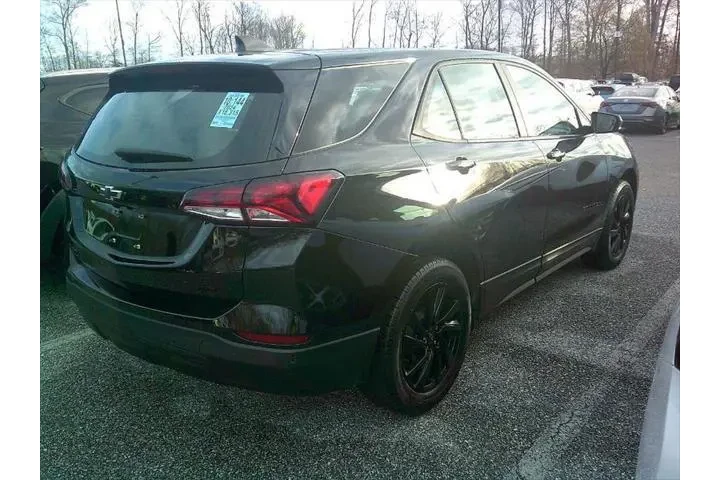 $22493 : Chevrolet Equinox 2024 4x4 L image 2