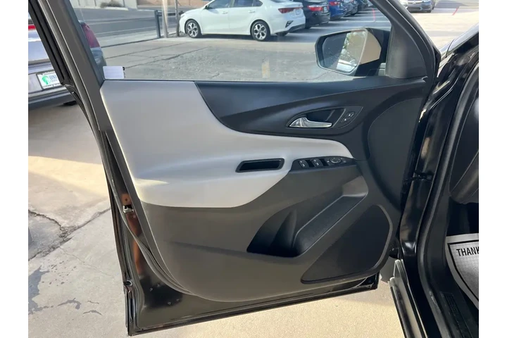2019 Equinox LS 1.5 AWD image 10