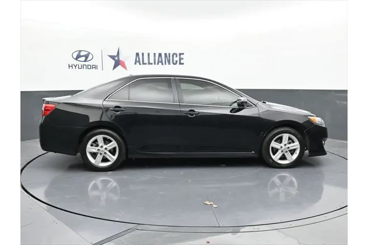 $9390 : Toyota Camry 2014 XLE 4dr Se image 9