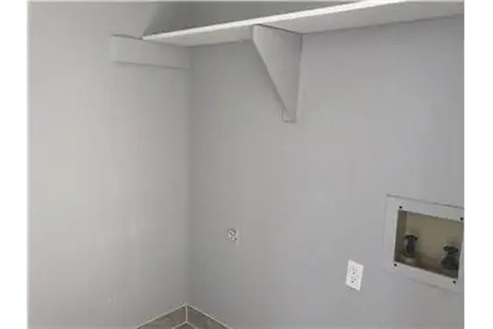 $1425 : Rental property with 2 bedro image 4