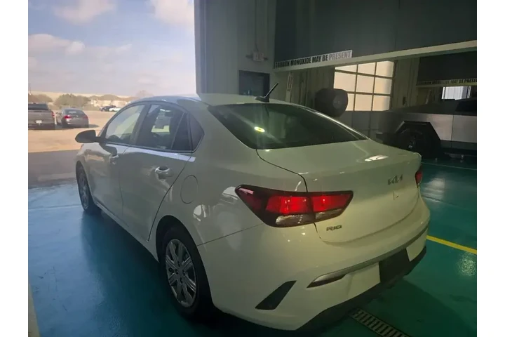 $12999 : Kia Rio 2023 S 4dr Sedan image 4