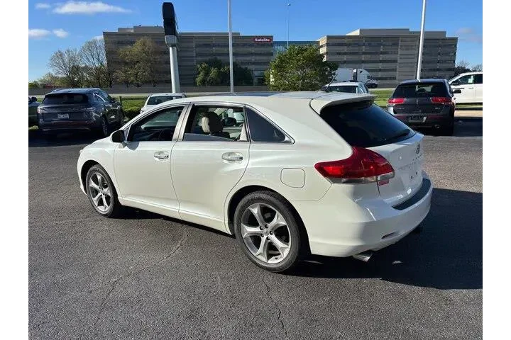 $8985 : Toyota Venza 2010 AWD V6 4dr image 5