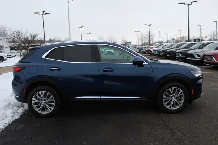 $23498 : Buick Envision 2022 AWD Pref image 2