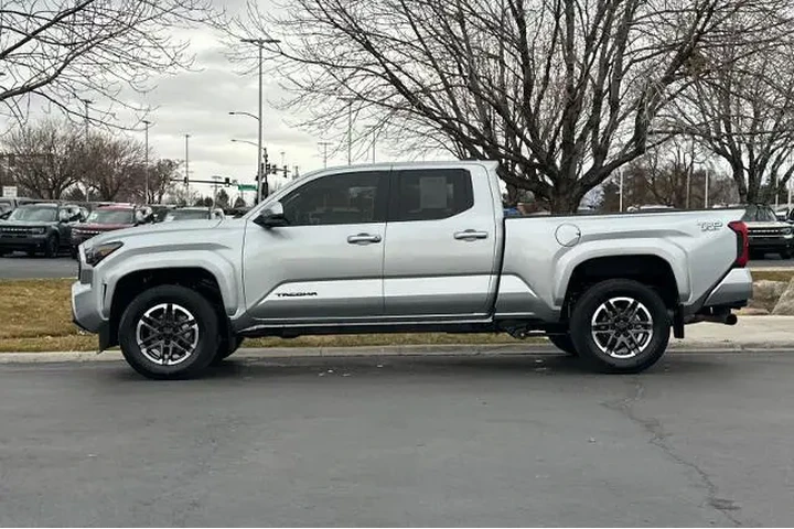 $39995 : Toyota Tacoma 2024 4x4 TRD O image 5