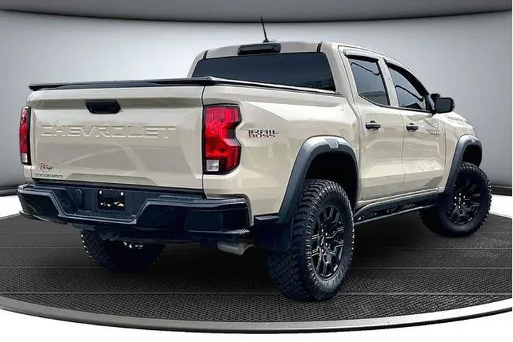 $33500 : Chevrolet Colorado 2023 4x4 image 6