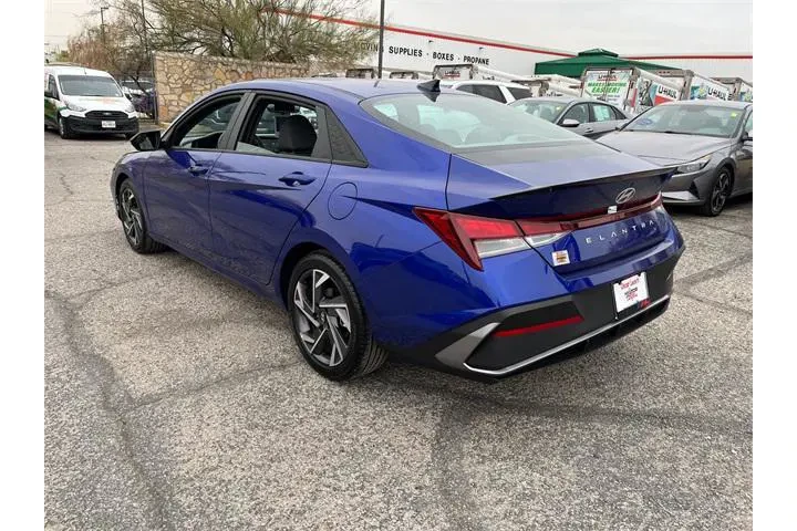 $27585 : Hyundai ELANTRA 2025 SEL Con image 6