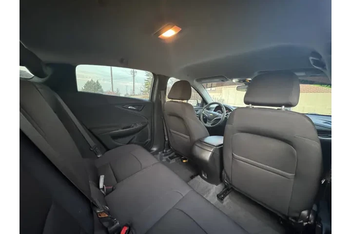 $9999 : 2022 Malibu LS Fleet image 9