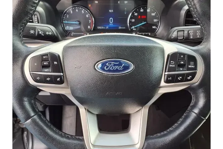 $29999 : Ford Explorer 2023 XLT 4dr S image 10