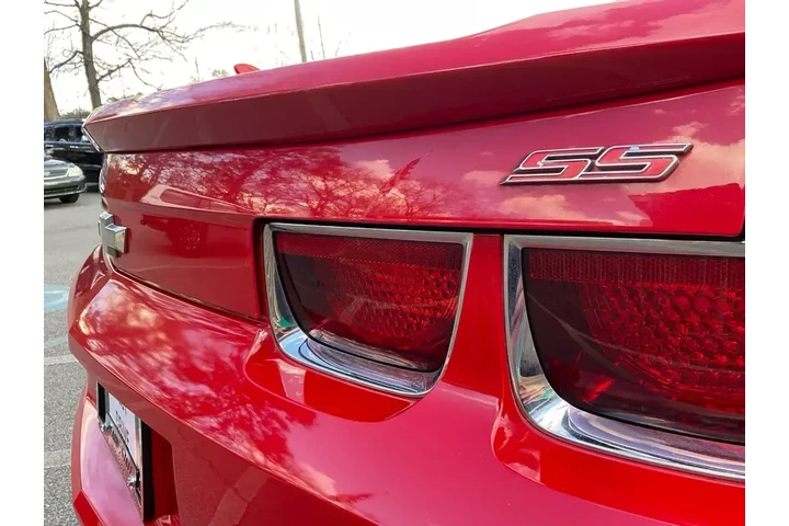 $17985 : Chevrolet Camaro 2012 SS 2dr image 9