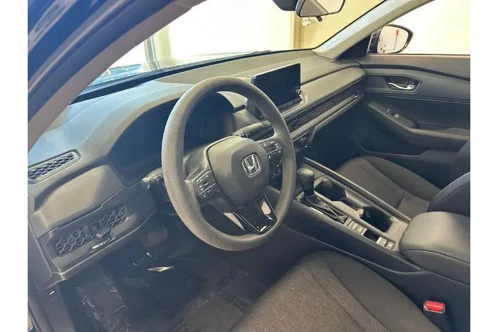 $23451 : Honda Accord 2023 LX 4dr Sed image 10