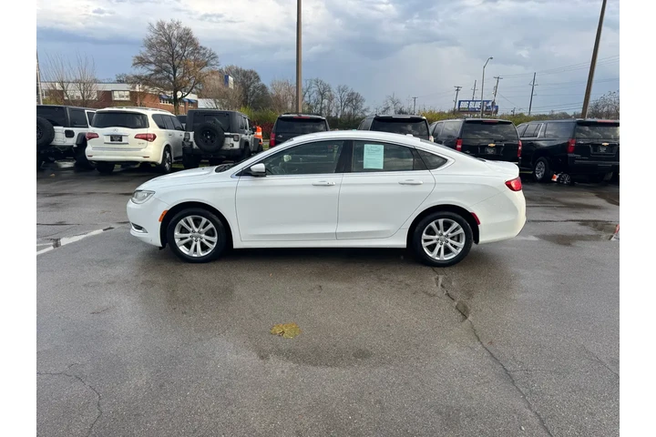 $10980 : 2015 200 4dr Sdn Limited FWD image 5