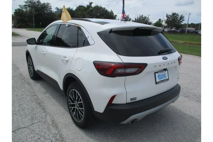 $23995 : Ford Escape Plug-In Hybrid 2 image 5