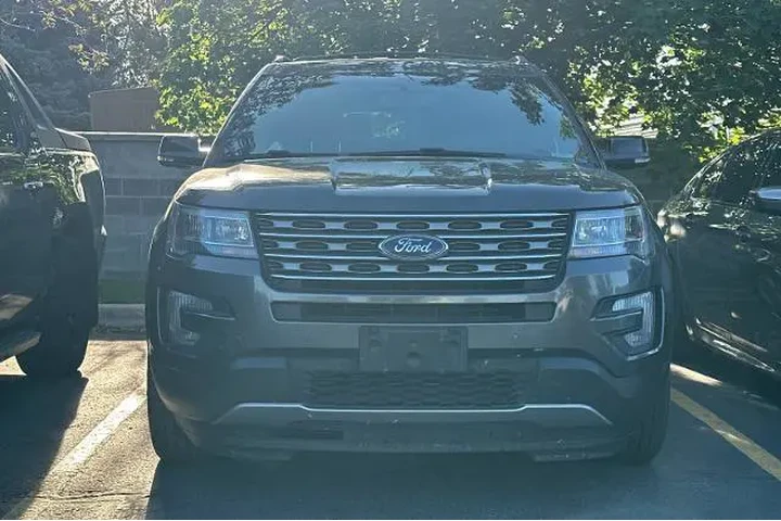 $10995 : Ford Explorer 2016 AWD XLT 4 image 2