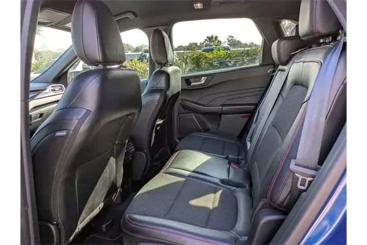 $21214 : Ford Escape 2023 ST-Line 4dr image 10