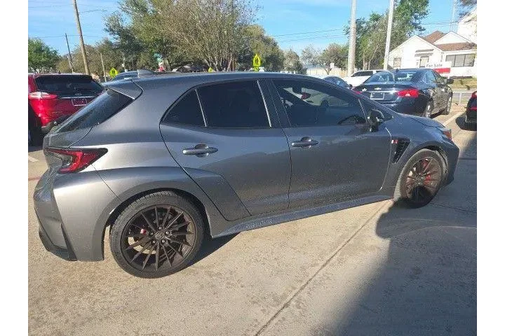 $37500 : Toyota GR Corolla 2024 AWD C image 2
