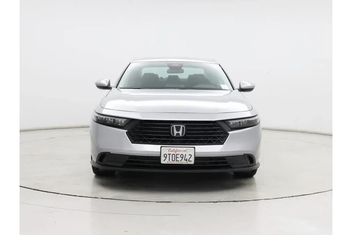 $25998 : Honda Accord 2025 LX 4dr Sed image 5