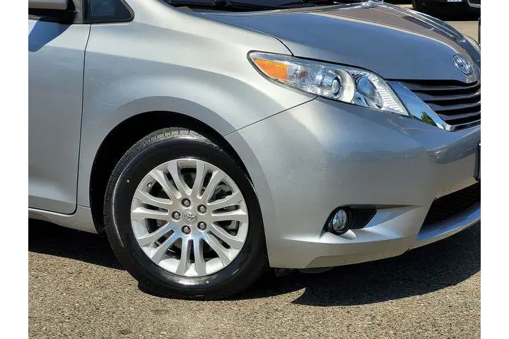 $24554 : Toyota Sienna 2015 XLE 7-Pas image 6