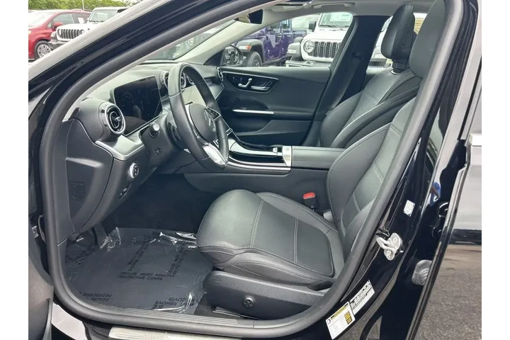 $33800 : Mercedes-Benz C-Class 2025 C image 9