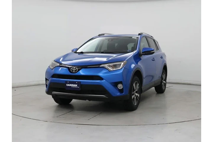 $18998 : Toyota RAV4 2017 AWD XLE 4dr image 4