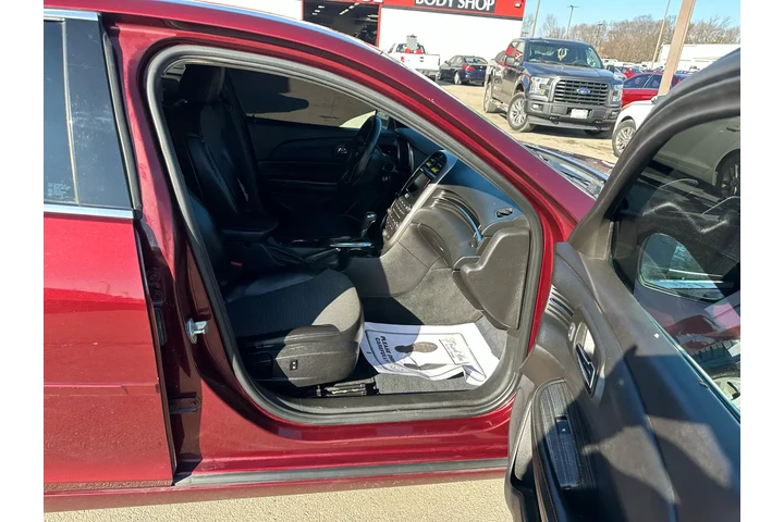 $6980 : 2015 Malibu 4dr Sdn LT w/1LT image 8