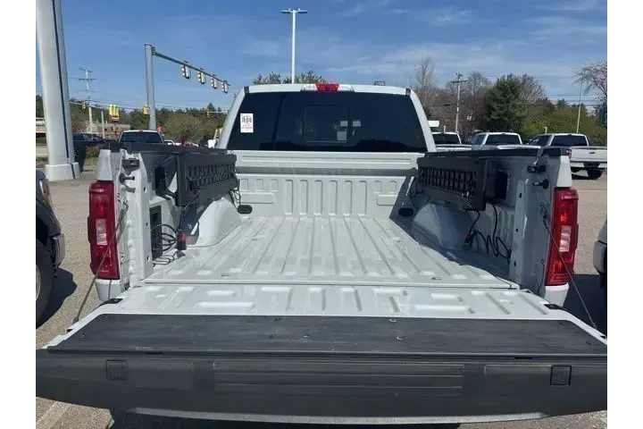 $39996 : Ford F-150 2023 4x4 XL 4dr S image 7
