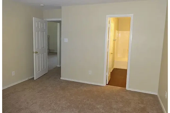 $1300 : HOUSE RENT IN DALLAS TAXES image 10