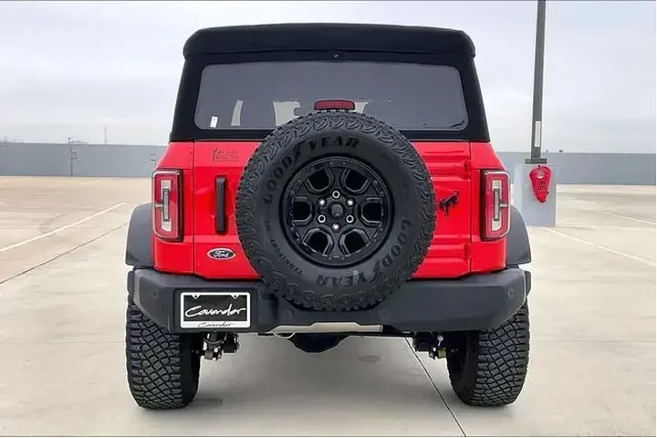 $38988 : Ford Bronco 2022 4x4 Base Ad image 4